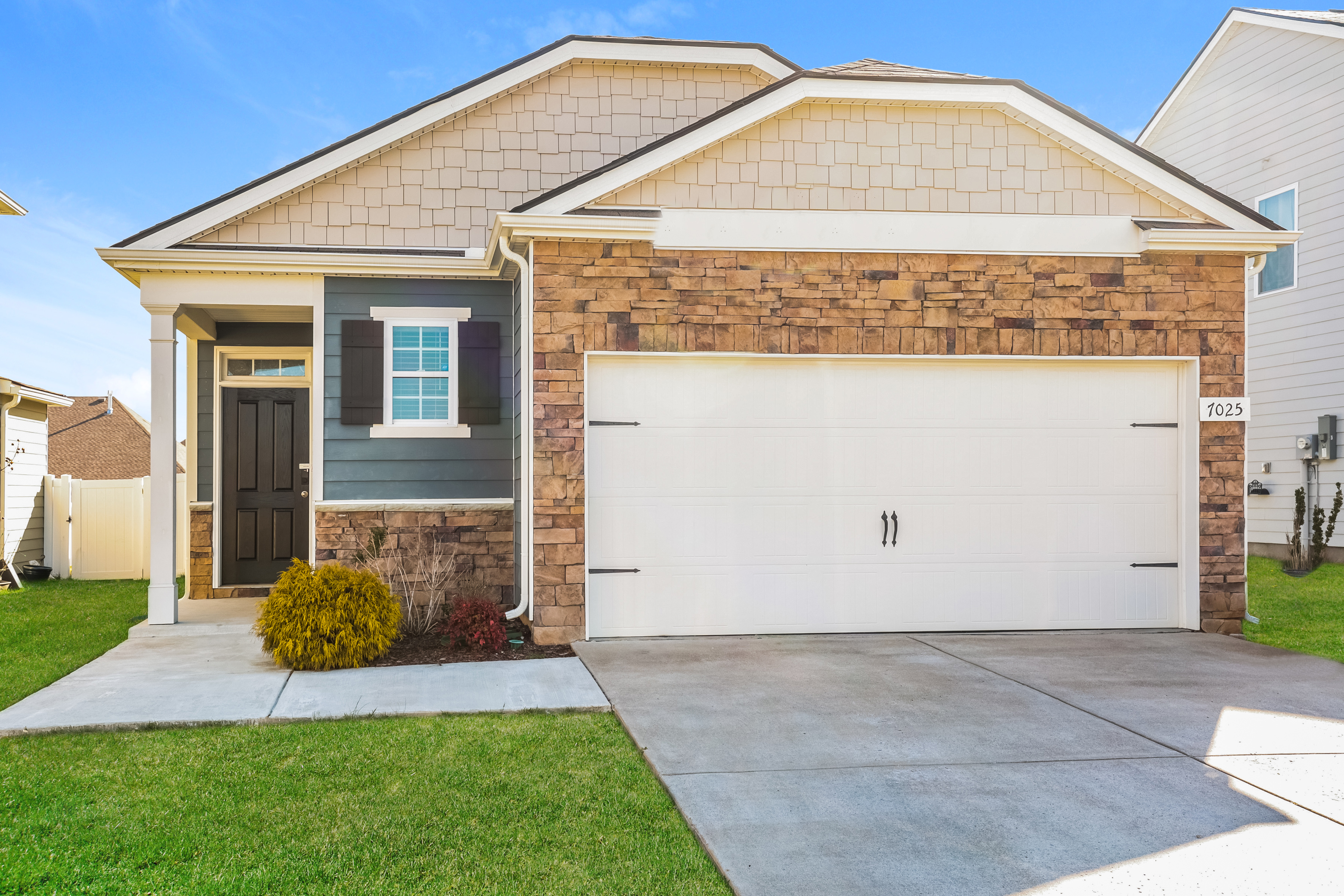 7025 BERKSWELL DR LEBANON, TN 37087